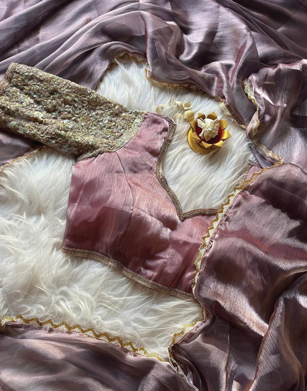 Stiched & unstiched blouse with saree
