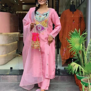 Natural Crepe Suit