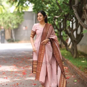 Varanika Suit Set