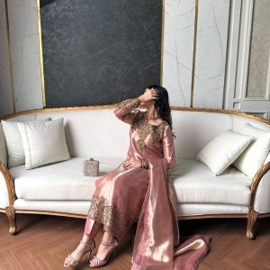 Launching New Design Trending Zmy Silk *(Top&Pent&dupatta)* Reddy To Wear Look Design*